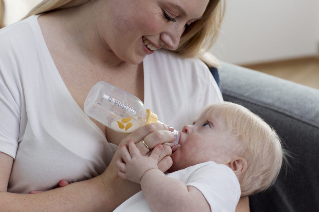 SpenialNeeds Feeder being used on baby by the mother